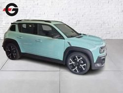 Vert Utilisé 2025 Renault 4 E-Tech Techno SUV | 32 900 € (Prix juste)