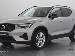 Gris Utilisé 2023 Volvo XC40 Plus SUV | 35 499 € (Prix juste)