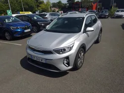 Argente Utilisé 2023 Kia Stonic Active SUV | 17 750 € (Prix juste)
