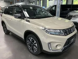 Beige Utilisé 2024 Suzuki Vitara GLX SUV | 23 990 € (Prix juste)