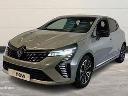 Utilisé 2024 Renault Clio V Techno Berline | 17 599 € (Prix assez cher)