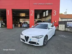 Utilisé 2017 Alfa Romeo Giulia Lusso Berline | 15 000 € (Prix assez cher)
