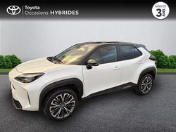 Blanc nacré/toit noir Utilisé 2022 Toyota Yaris Hybrid SUV | 23 990 € (Prix juste)