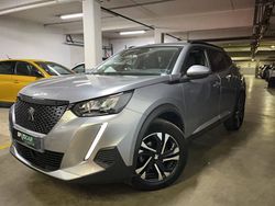 Gris Utilisé 2021 Peugeot 2008 S SUV | 17 890 € (Prix juste)