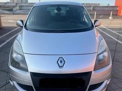 Utilisé 2010 Renault Scénic III Dynamique Monospace | 3 500 € (Bon prix)