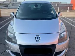 Utilisé 2010 Renault Scénic III Dynamique Monospace | 3 500 € (Prix juste)
