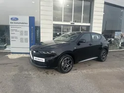 Noir Utilisé 2023 Alfa Romeo Tonale Ti SUV | 26 499 € (Prix juste)