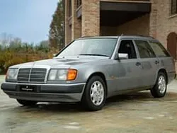Gris Utilisé 1992 Mercedes 200 | 9 000 €