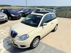 Blanc Utilisé 2007 Lancia Ypsilon Citadine | 3 500 €