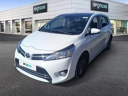 Blanc nacré Utilisé 2017 Toyota Verso Design Monospace | 12 999 € (Prix juste)