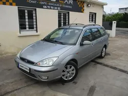 Gris Utilisé 2004 Ford Focus Ghia Berline | 2 790 €