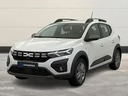 Blanc Utilisé 2023 Dacia Sandero Expression Citadine | 16 299 € (Prix assez cher)