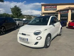 Blanc Utilisé 2022 Fiat 500e Action Berline | 12 900 € (Bon prix)