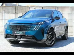 Bleu Utilisé 2024 Peugeot e-3008 GTi SUV | 42 995 € (Prix juste)