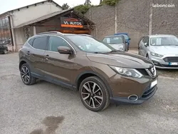 Utilisé 2014 Nissan Qashqai Tekna SUV | 9 990 € (Prix assez cher)