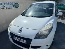 Utilisé 2010 Renault Scénic III Authentique Monospace | 4 300 €
