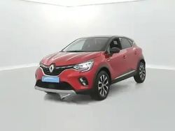 Rouge Utilisé 2024 Renault Captur Techno SUV | 19 490 € (Prix juste)