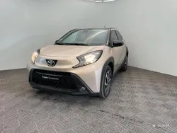 Beige Utilisé 2024 Toyota Aygo Design Citadine | 14 990 € (Prix juste)