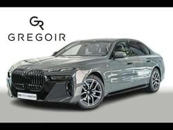 Gris Utilisé 2024 BMW 740 Sport Line Berline | 94 950 € (Prix juste)