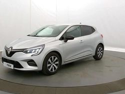 Gris Utilisé 2023 Renault Clio V Evolution Citadine | 15 990 € (Prix juste)