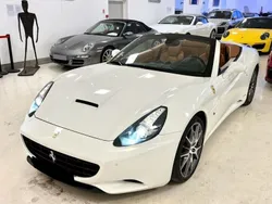 Utilisé 2010 Ferrari California Cabriolet | 132 500 €
