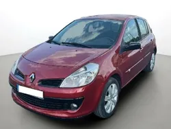 Utilisé 2007 Renault Clio III Dynamique Citadine | 6 790 € (Prix juste)