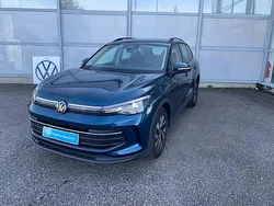 Bleu Utilisé 2024 VW Tiguan Life SUV | 36 980 € (Prix juste)
