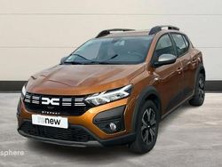 Orange Utilisé 2022 Dacia Sandero Expression Citadine | 15 899 € (Prix juste)