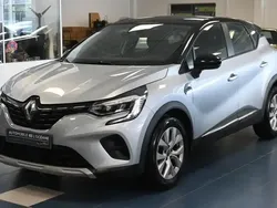 Gris Utilisé 2020 Renault Captur Zen SUV | 13 357 € (Prix juste)