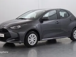 Gris Utilisé 2024 Toyota Yaris Business Edition Berline | 18 690 € (Prix juste)
