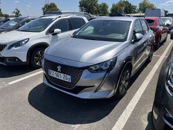 Utilisé 2021 Peugeot e-208 Allure Citadine | 15 990 € (Prix juste)