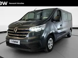 Gris Utilisé 2022 Renault Trafic Zen Van | 31 999 € (Prix assez cher)