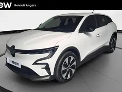 Blanc Utilisé 2022 Renault Mégane Evolution SUV | 23 490 € (Prix juste)