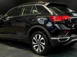 Noir Utilisé 2021 VW T-Roc Active SUV | 18 690 € (Prix juste)