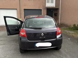 Utilisé 2008 Renault Clio II Dynamique Berline | 1 880 € (Prix juste)