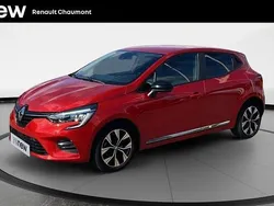 Rouge Utilisé 2023 Renault Clio V Evolution Citadine | 17 000 € (Prix assez cher)