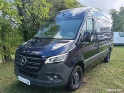 Bleu Utilisé 2022 Mercedes Sprinter Van | 35 990 € (Prix juste)