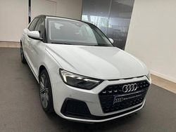 Blanc glacier métallisé noir mythe métallisé Utilisé 2025 Audi A1 Sportback Design Citadine | 29 490 € (Prix assez cher)