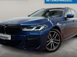 Bleu Utilisé 2021 BMW 530e Sport Line Break | 39 900 € (Prix assez cher)