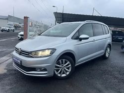 Utilisé 2016 VW Touran Monospace | 13 999 € (Prix assez cher)