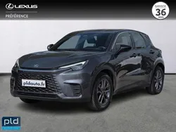 Gris Utilisé 2024 Lexus LBX Business Edition SUV | 29 990 € (Prix juste)