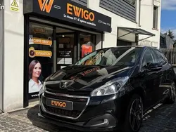 Noir Utilisé 2017 Peugeot 208 GT-line Citadine | 8 490 € (Prix juste)