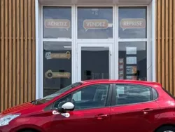 Rouge Utilisé 2017 Peugeot 208 Citadine | 4 980 € (Super prix)