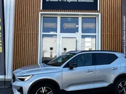 Gris Utilisé 2022 Volvo XC40 Plus SUV | 26 980 € (Super prix)
