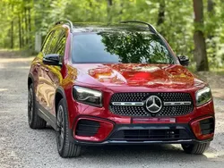Utilisé 2025 Mercedes GLB200 Advanced Plus SUV | 48 900 € (Prix juste)