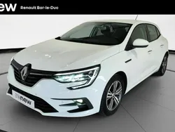 Blanc Utilisé 2023 Renault Mégane IV Evolution Berline | 17 116 € (Prix juste)