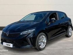 Noir Utilisé 2024 Renault Clio V Evolution Berline | 15 499 € (Prix juste)