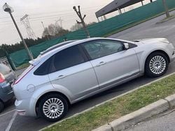 Utilisé 2009 Ford Focus Ghia Berline | 2 500 € (Prix juste)