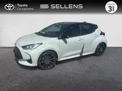 Noir Utilisé 2022 Toyota Yaris Hybrid Sport | 23 480 € (Prix juste)