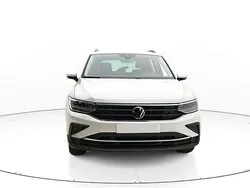 Blanc Utilisé 2023 VW Tiguan Life SUV | 32 970 € (Prix juste)